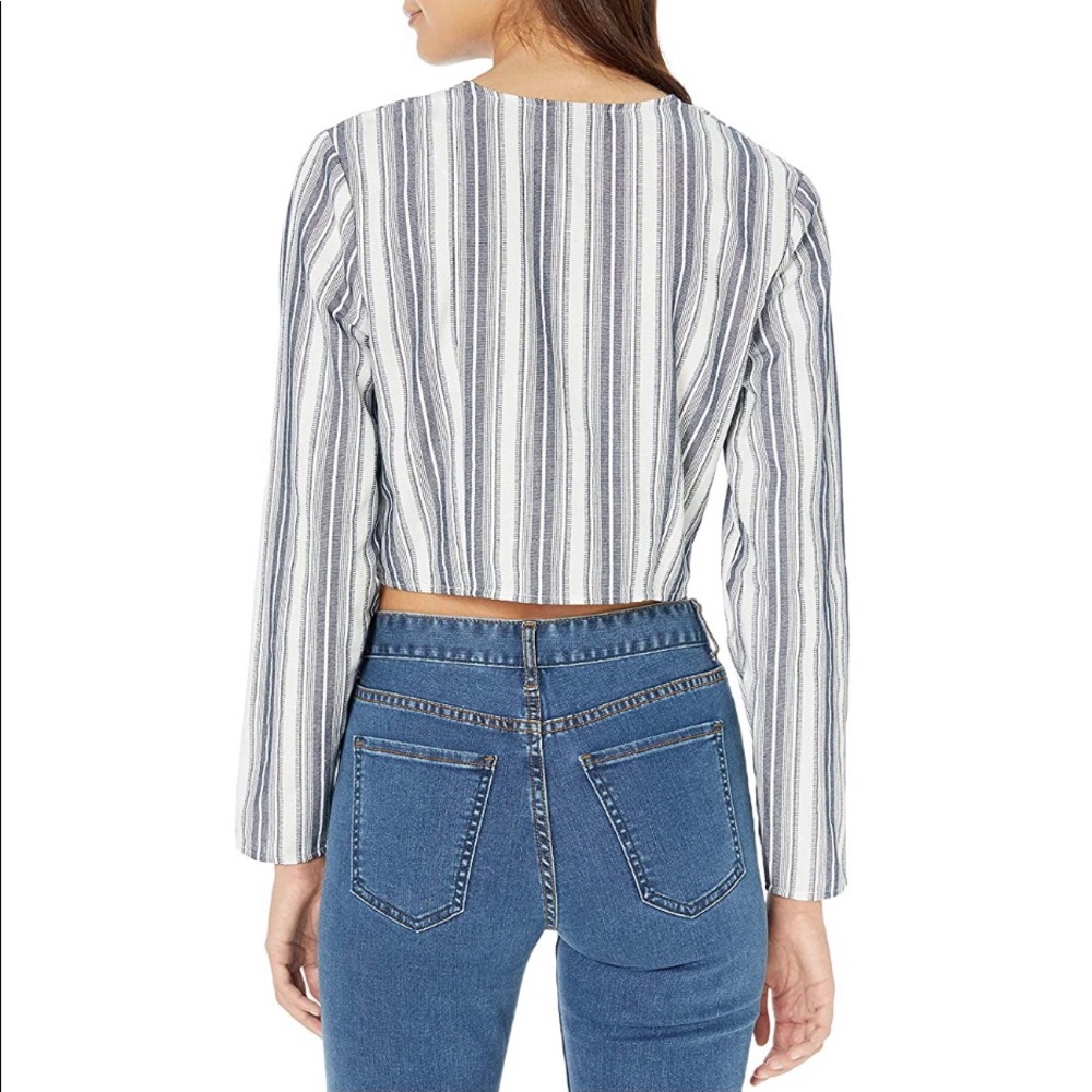 The Fifth Label Crop Long Sleeve Front Tie Top - Picture 9 of 10